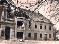 Bombardiranje iz zrakoplova savezničke vojske partizana grada Petrinje pred sam kraj 2. sv. rata